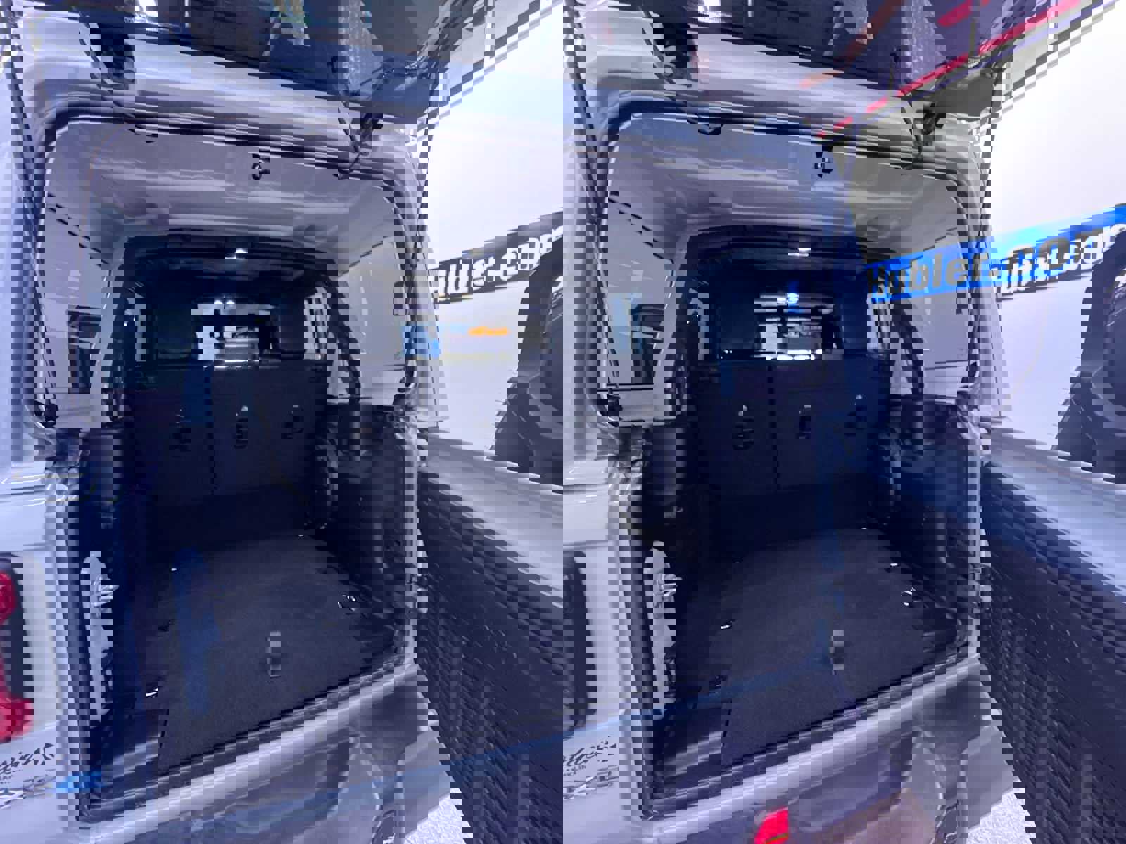 Used 2023 Jeep Wrangler Sahara w/ Cold Weather Group image 43