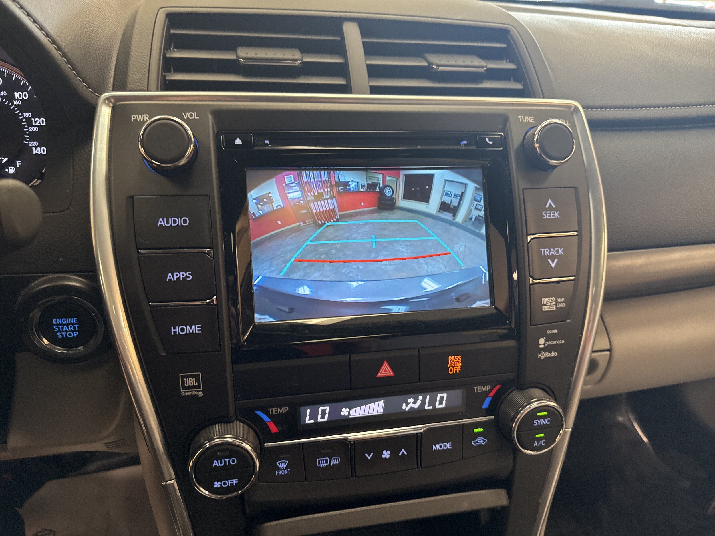 Used 2015 Toyota Camry XLE FWD image 47