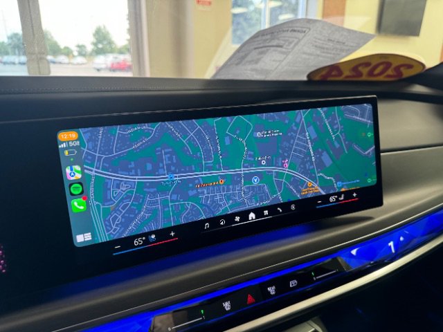 Used 2024 BMW 760i xDrive w/ Executive Package image 30