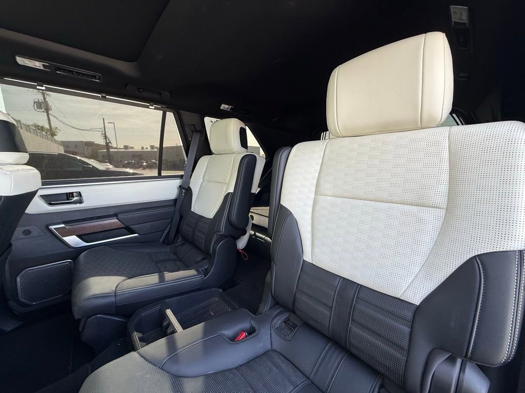 Used 2025 Toyota Sequoia Capstone image 9
