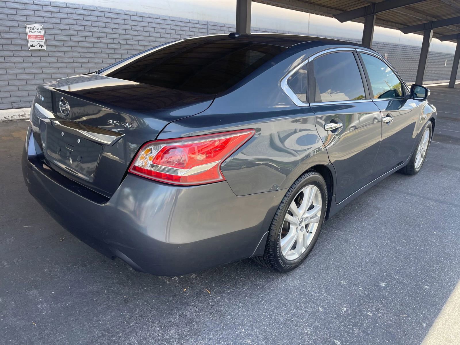 Used 2013 Nissan Altima 3.5 SV FWD image 5