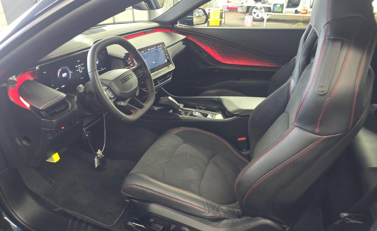 Used 2024 Dodge Charger Daytona Scat Pack w/ Plus Group AWD/4WD image 7