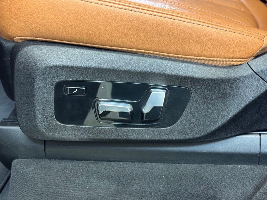 Used 2020 BMW X7 M50i AWD/4WD image 20