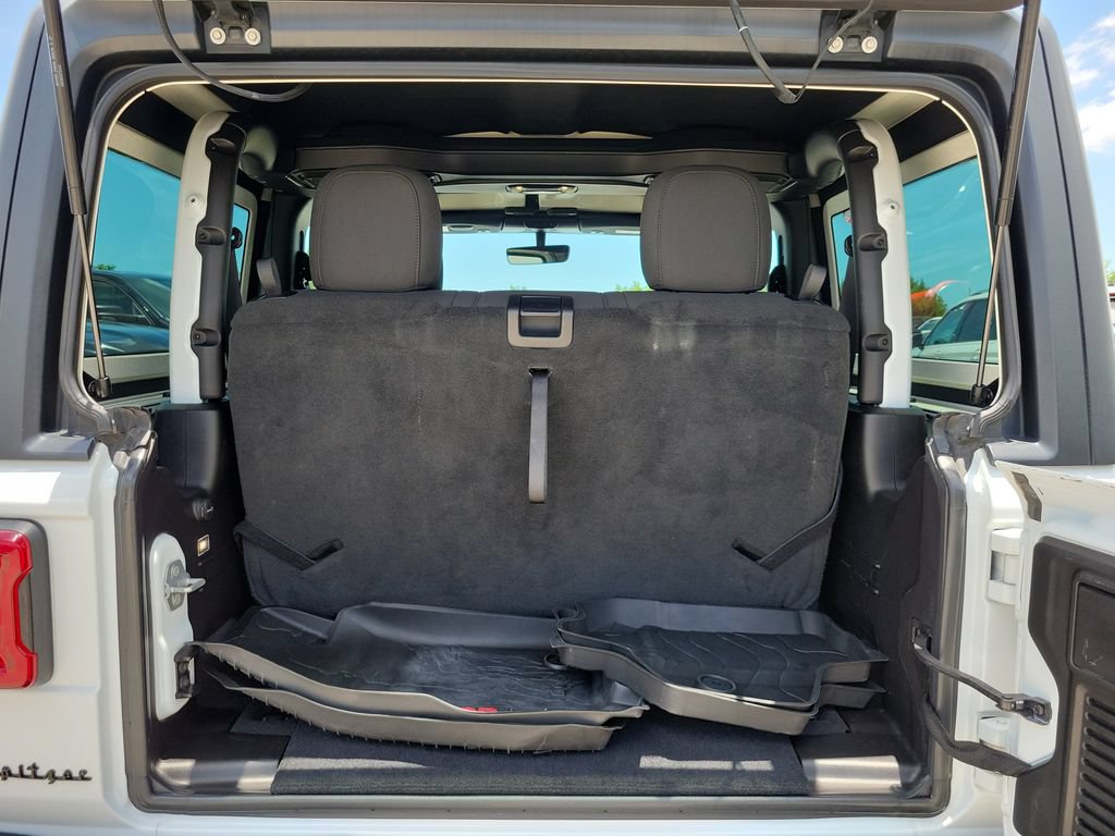 Used 2019 Jeep Wrangler Rubicon AWD/4WD image 9