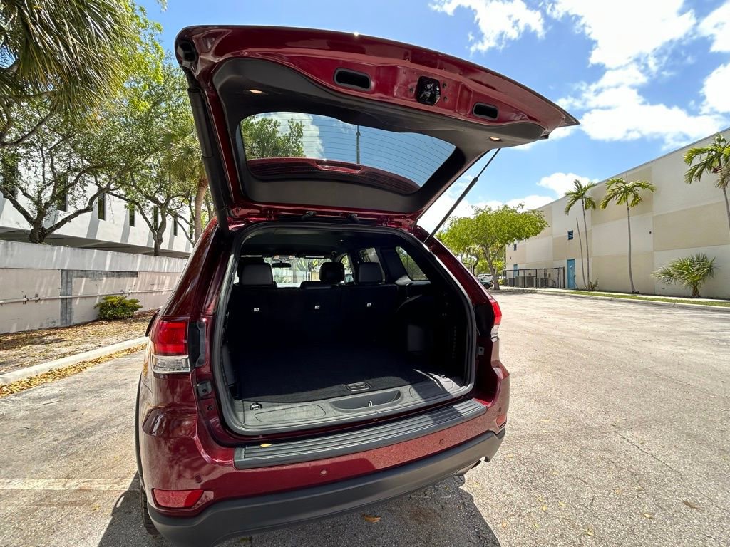 Used 2021 Jeep Grand Cherokee Laredo X RWD image 40