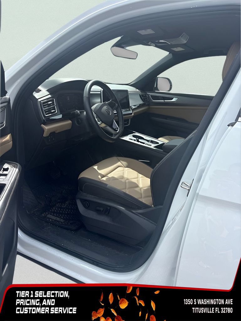 Used 2024 Volkswagen Atlas Cross Sport SE AWD/4WD image 14