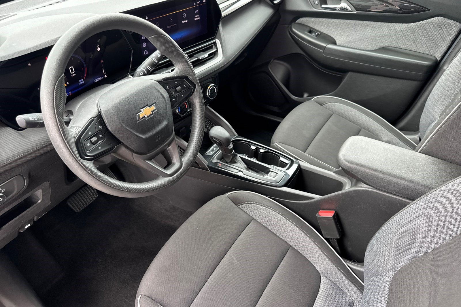 Used 2025 Chevrolet TrailBlazer LT w/ Driver Confidence Package AWD/4WD image 4