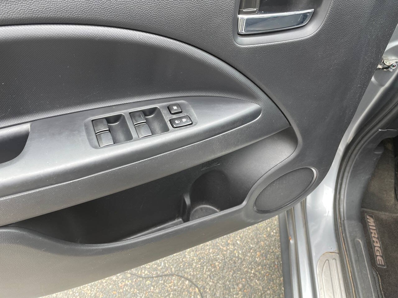 Used 2015 Mitsubishi Mirage ES FWD image 14