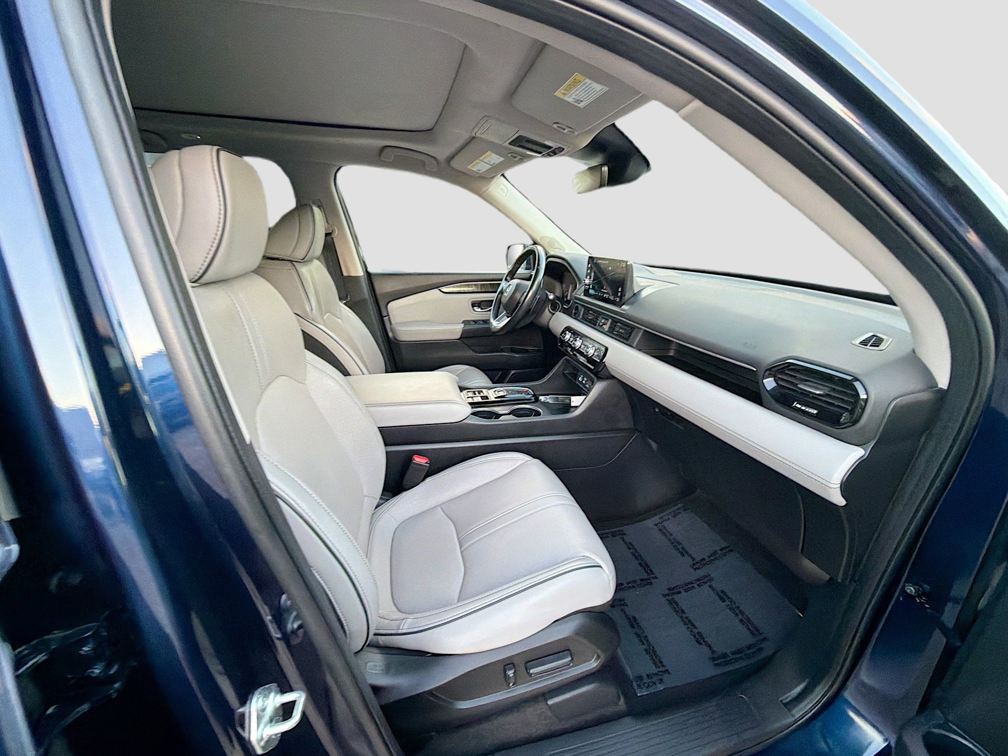 Certified 2023 Honda Pilot Elite image 32