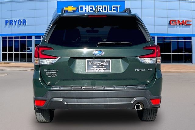 Used 2023 Subaru Forester Limited image 6