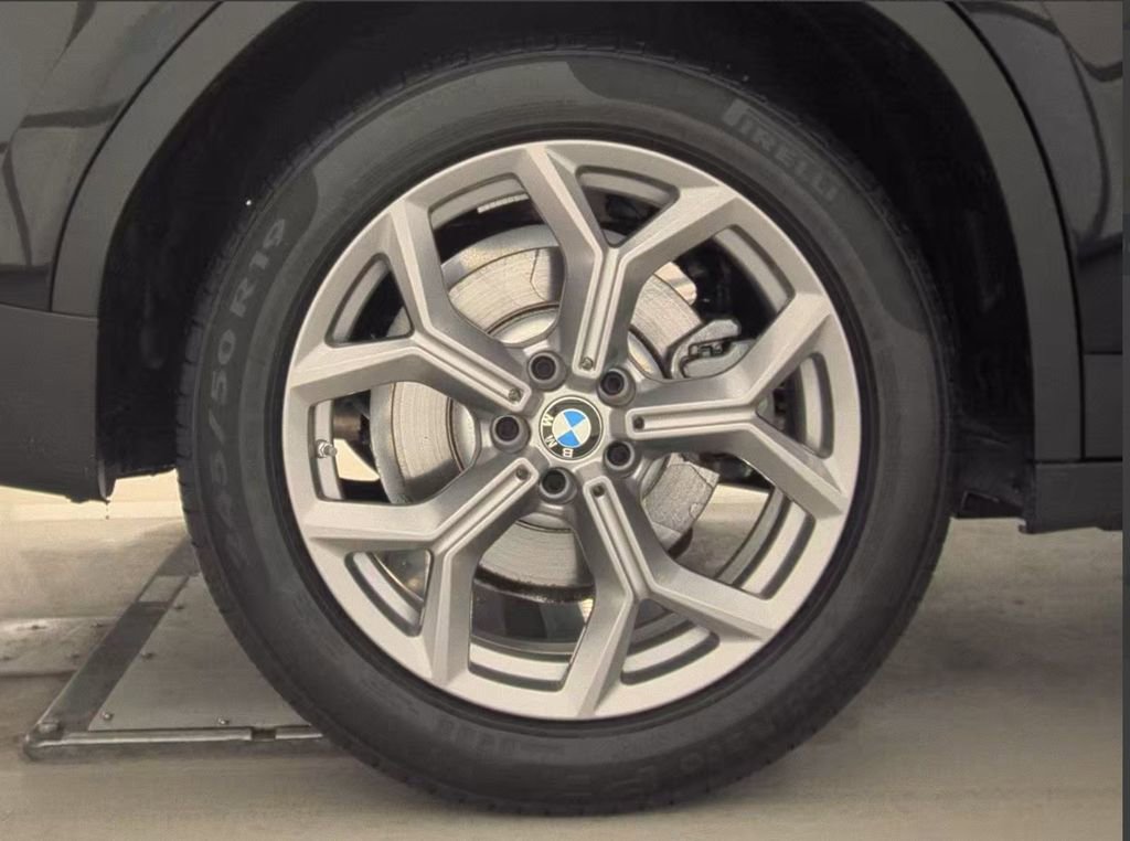 Used 2023 BMW X3 xDrive30i w/ Premium Package image 8