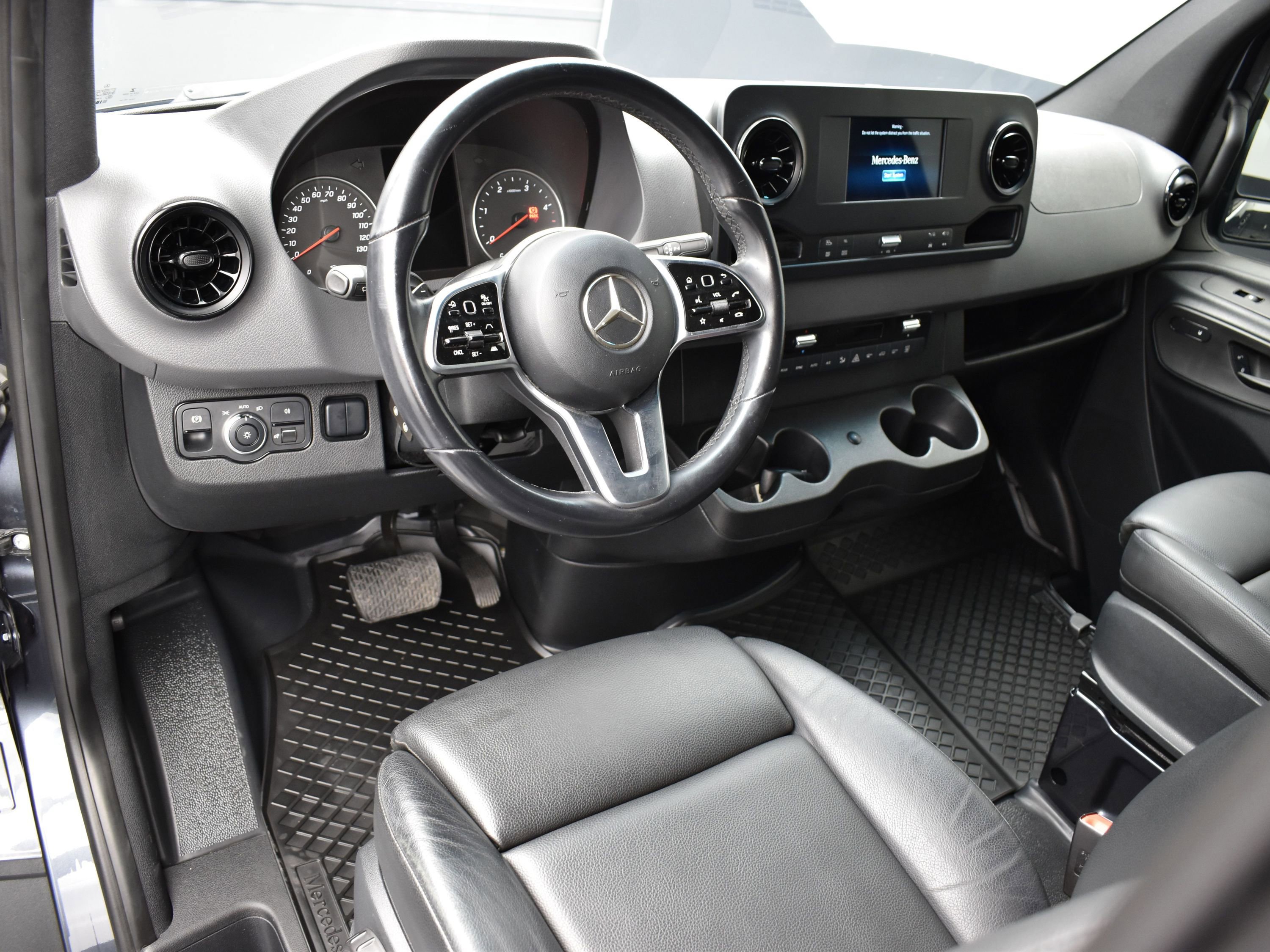 Used 2019 Mercedes-Benz Sprinter 2500 image 21