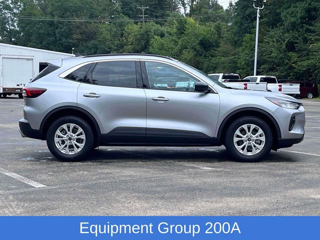 Used 2023 Ford Escape Active w/ Tech Pack #1 image 2