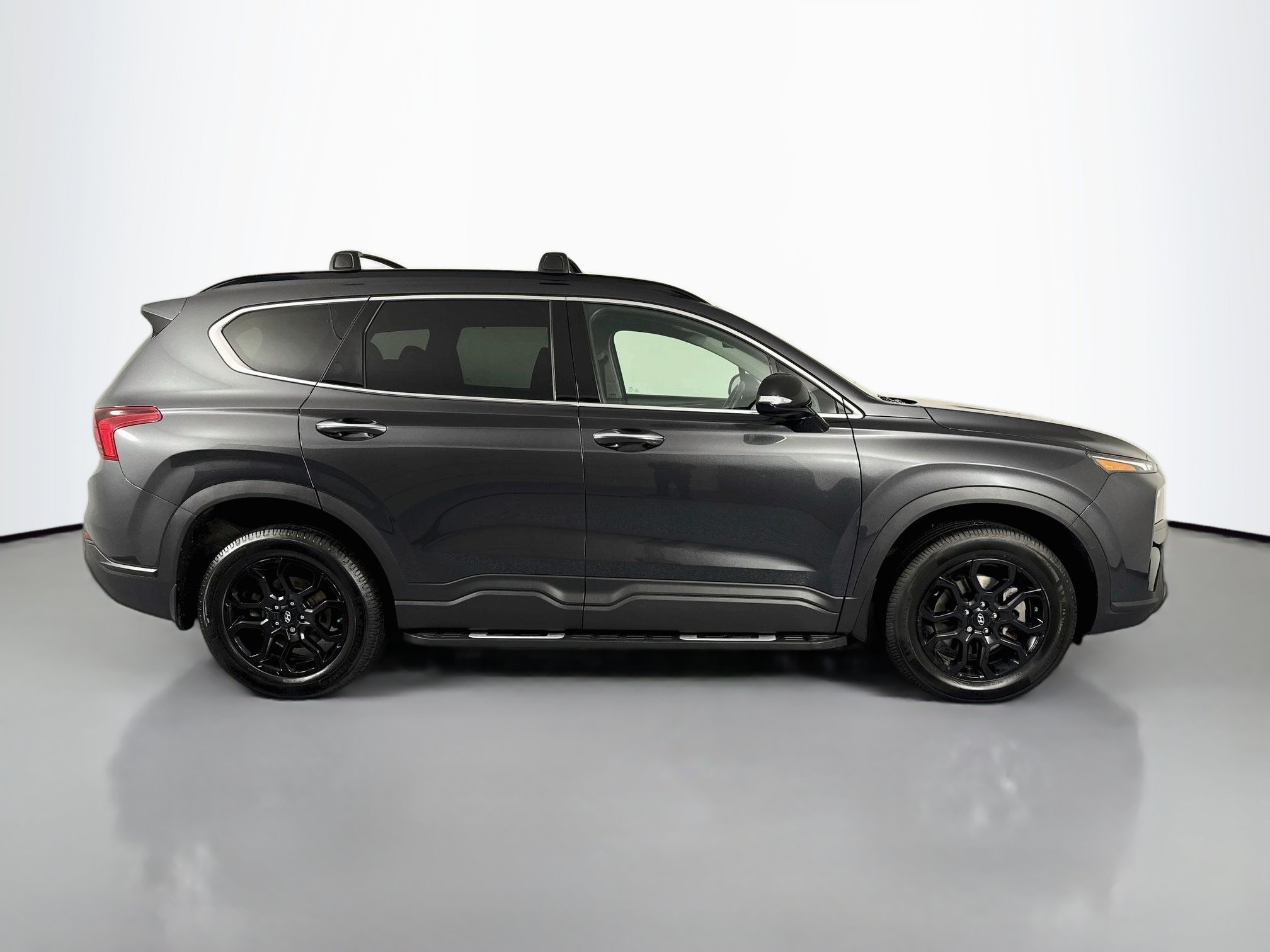 Used 2022 Hyundai Santa Fe XRT w/ Cargo Package AWD/4WD image 4