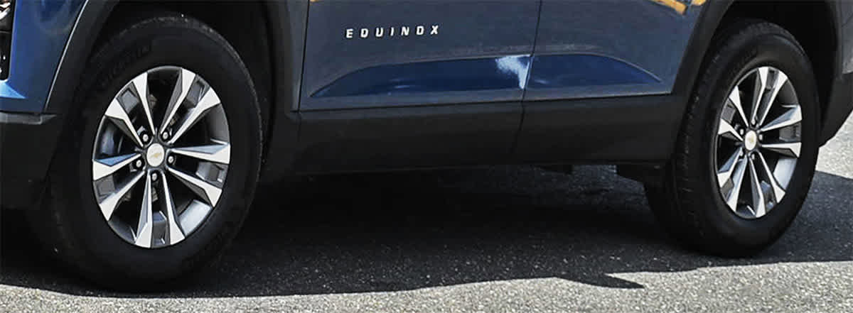 Used 2025 Chevrolet Equinox LT w/ Convenience Package II image 26