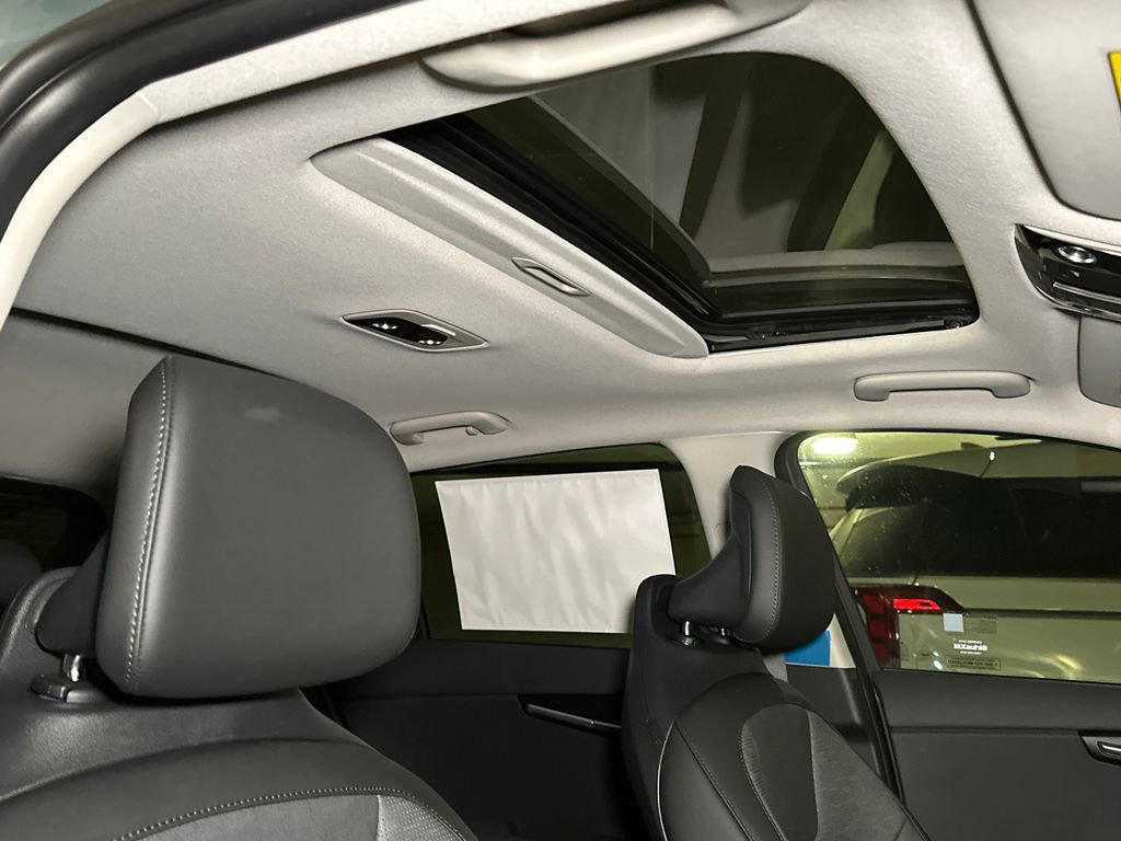 New 2026 Kia Niro SX Touring FWD image 12