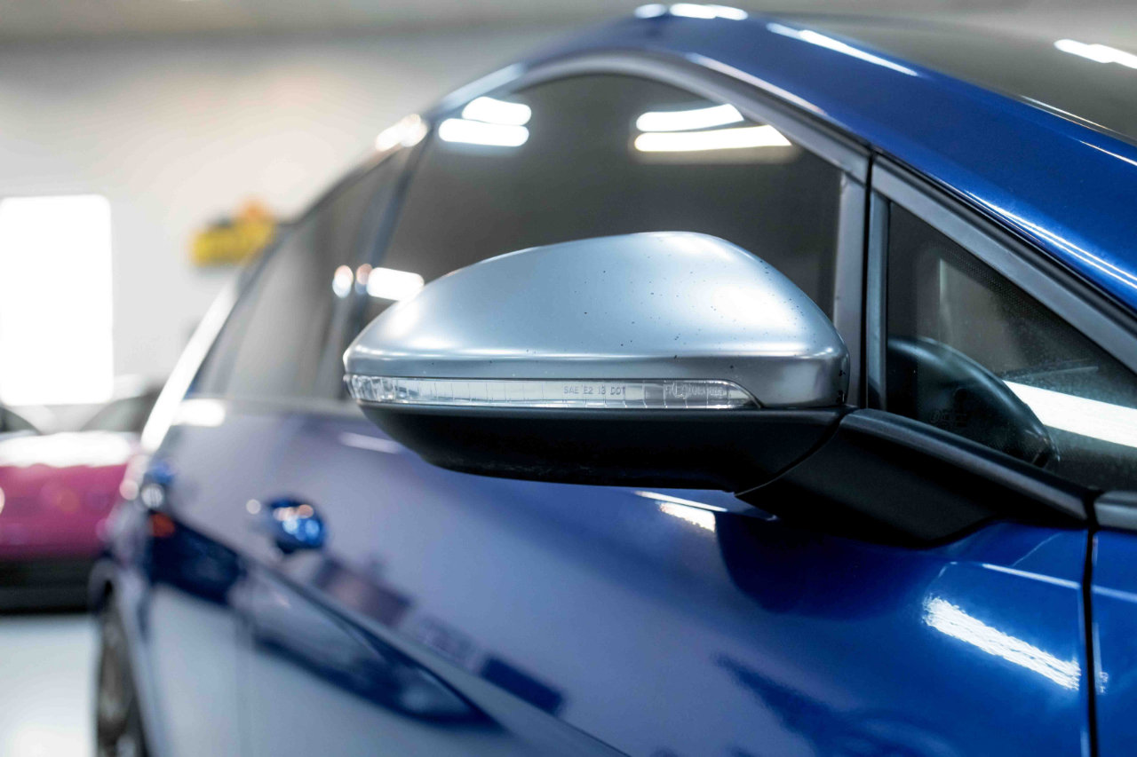 Used 2018 Volkswagen Golf R DCS and Navigation 7A image 16