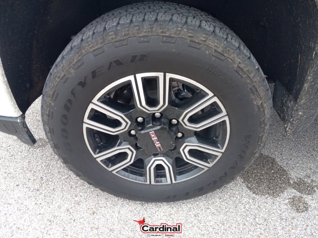 Used 2022 GMC Sierra 2500 AT4 image 13