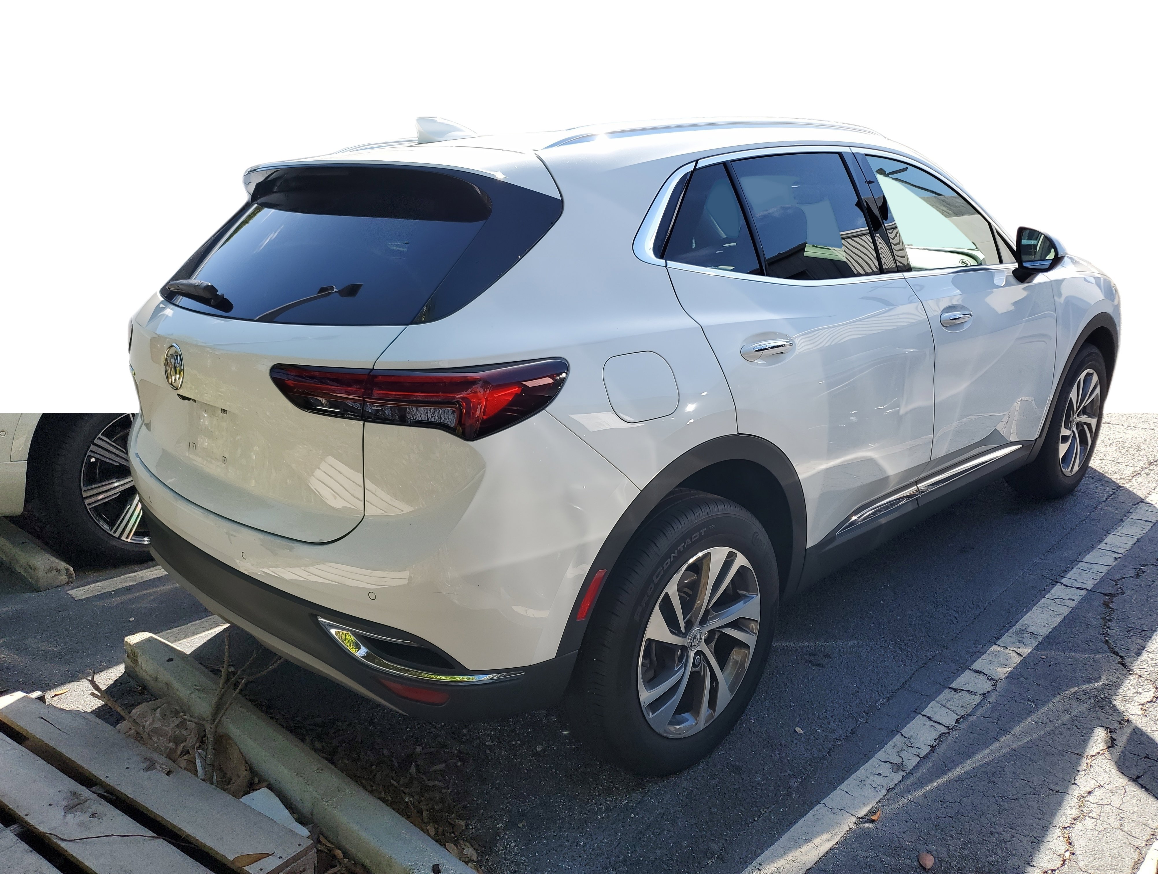 Used 2022 Buick Envision Essence w/ Safety Package image 5