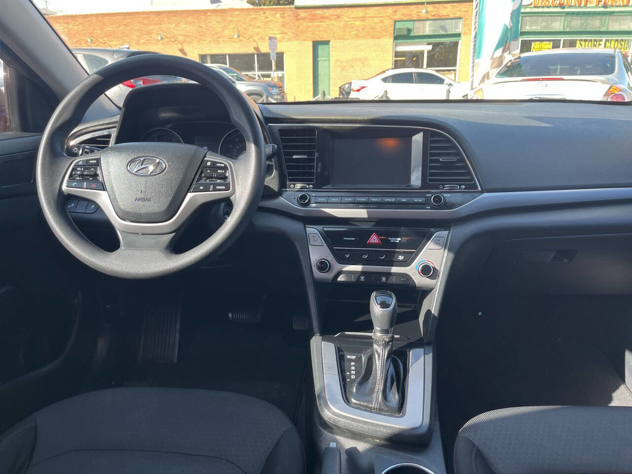 Used 2018 Hyundai Elantra SEL w/ Cargo Package image 12