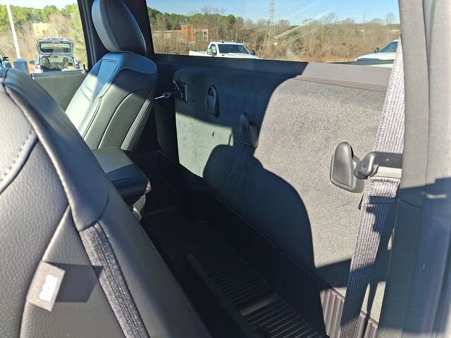 Used 2024 RAM 2500 Tradesman w/ Chrome Appearance Group image 10