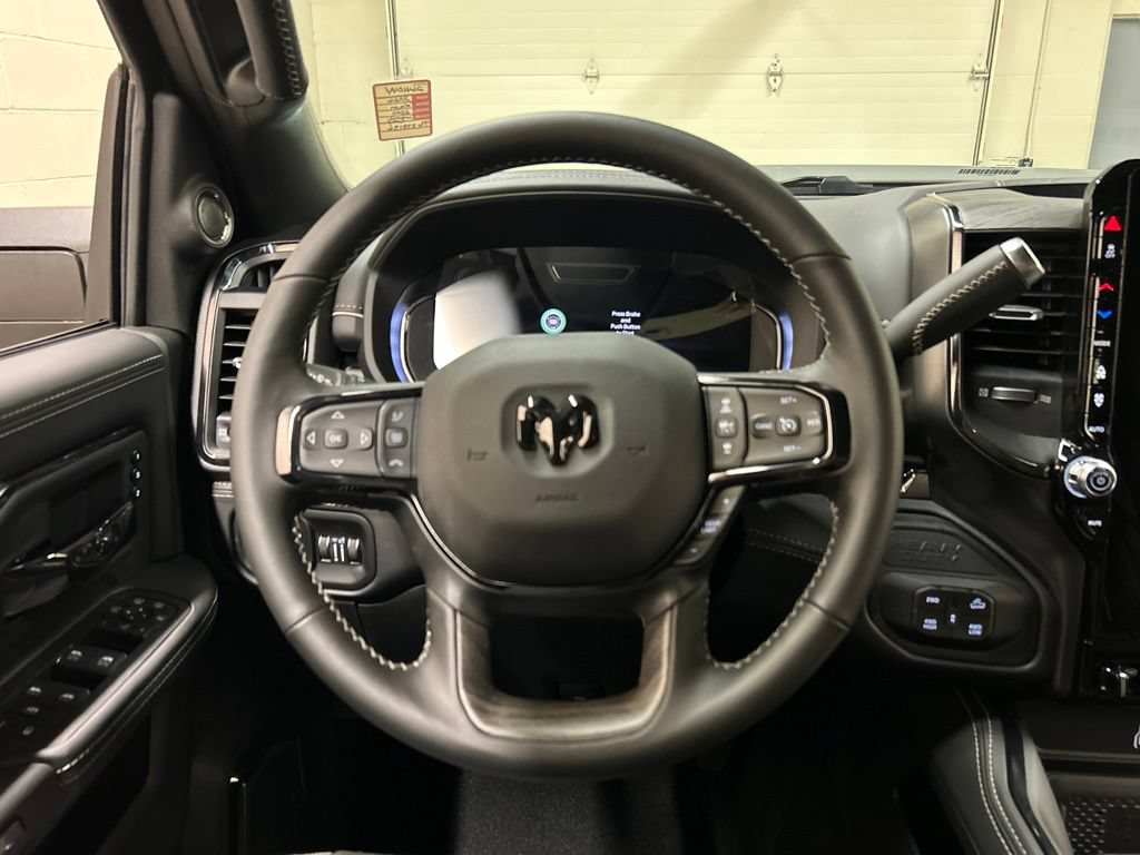 New 2026 RAM 2500 Limited AWD/4WD image 15