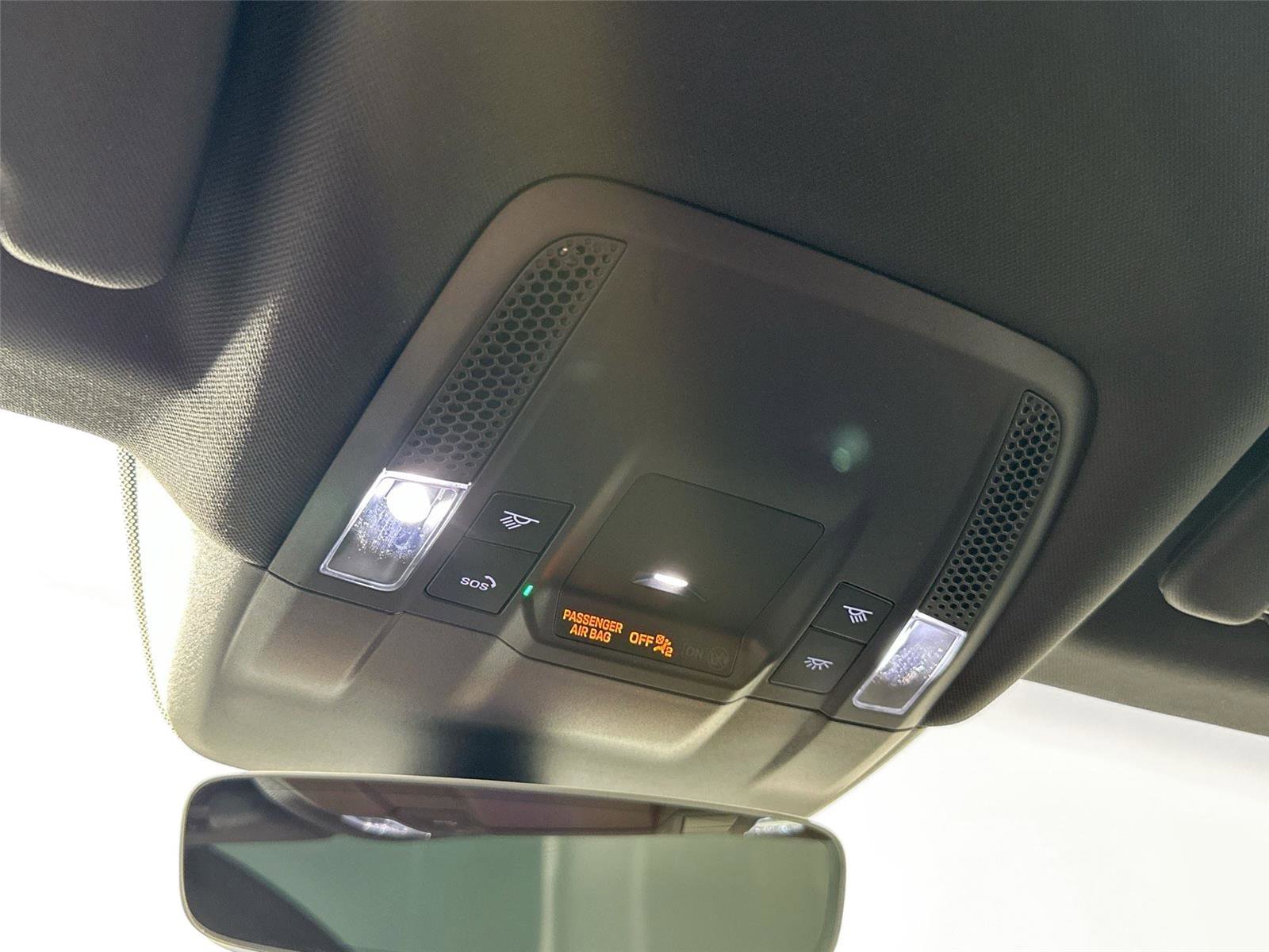 Certified 2025 Porsche Taycan AWD/4WD image 26