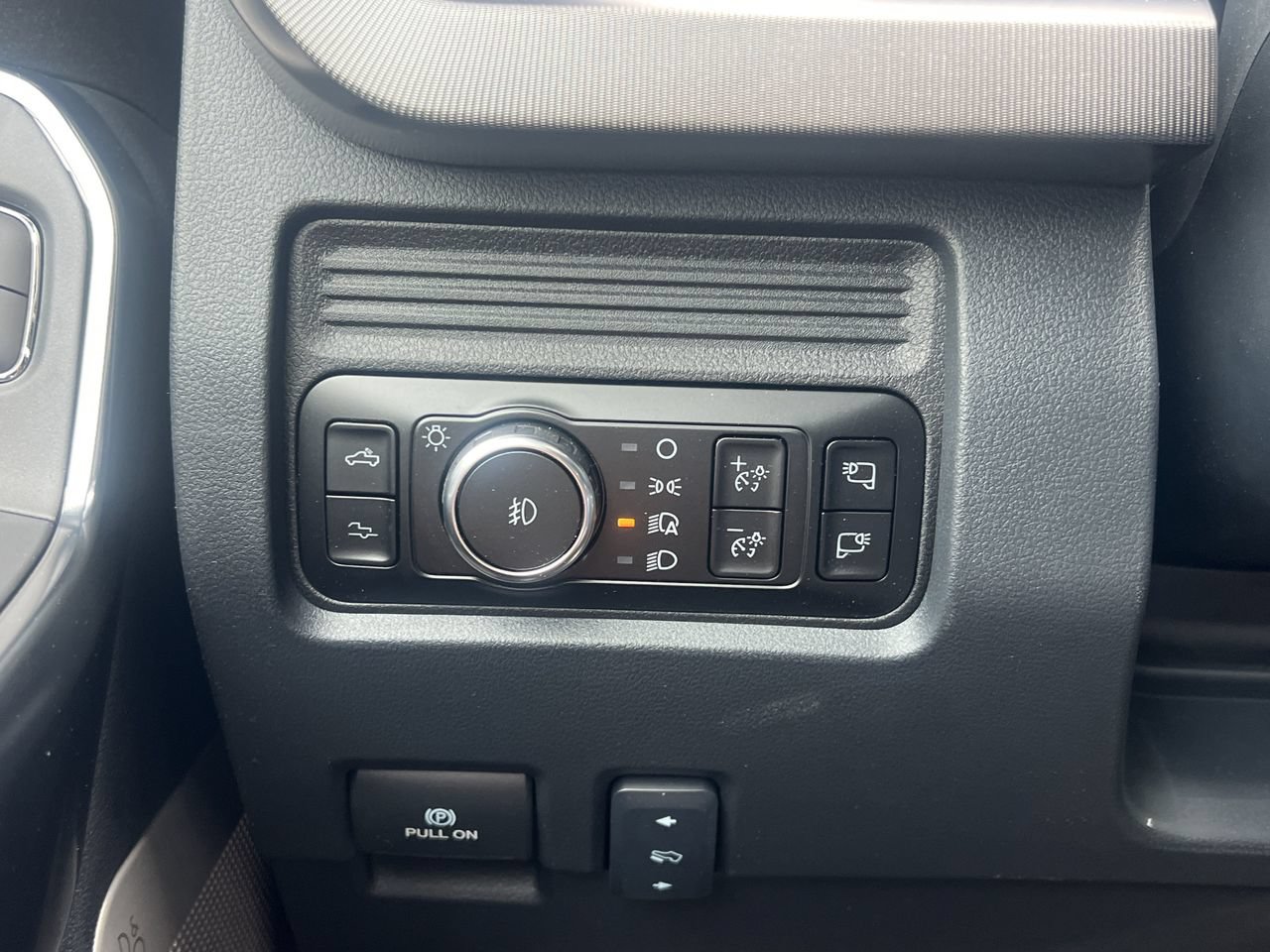 New 2026 Ford F350 Platinum AWD/4WD image 16