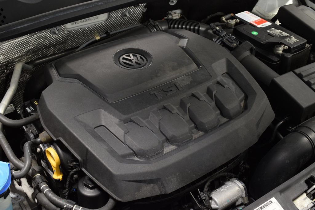 Used 2019 Volkswagen Beetle 2.0T S FWD image 34