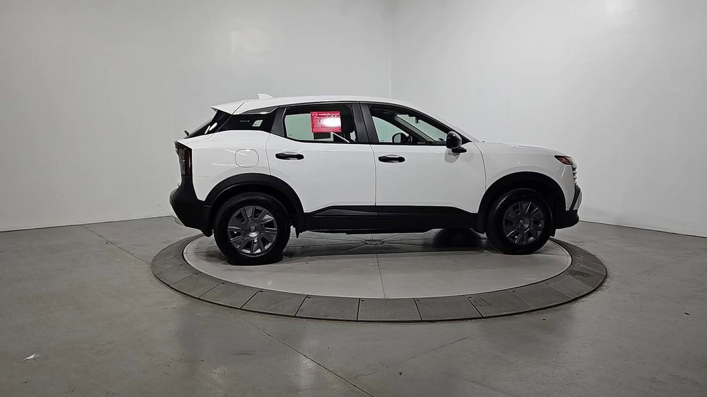 Used 2025 Nissan Kicks S image 7