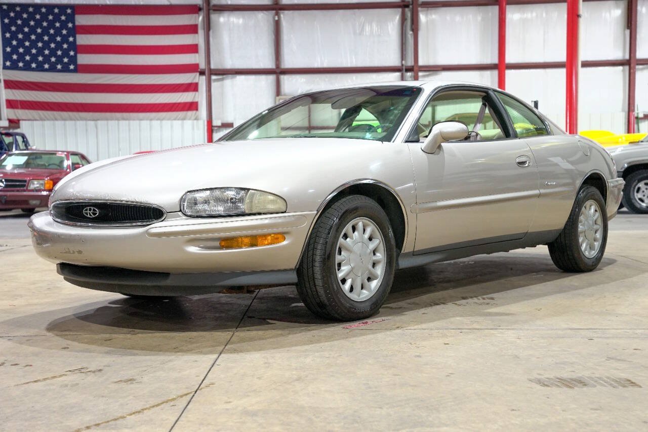 Used 1996 Buick Riviera Supercharged Coupe FWD image 1