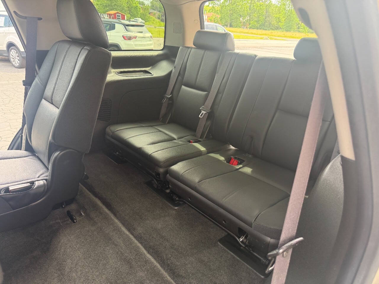 Used 2013 Chevrolet Tahoe LT w/ All-Star Edition AWD/4WD image 14