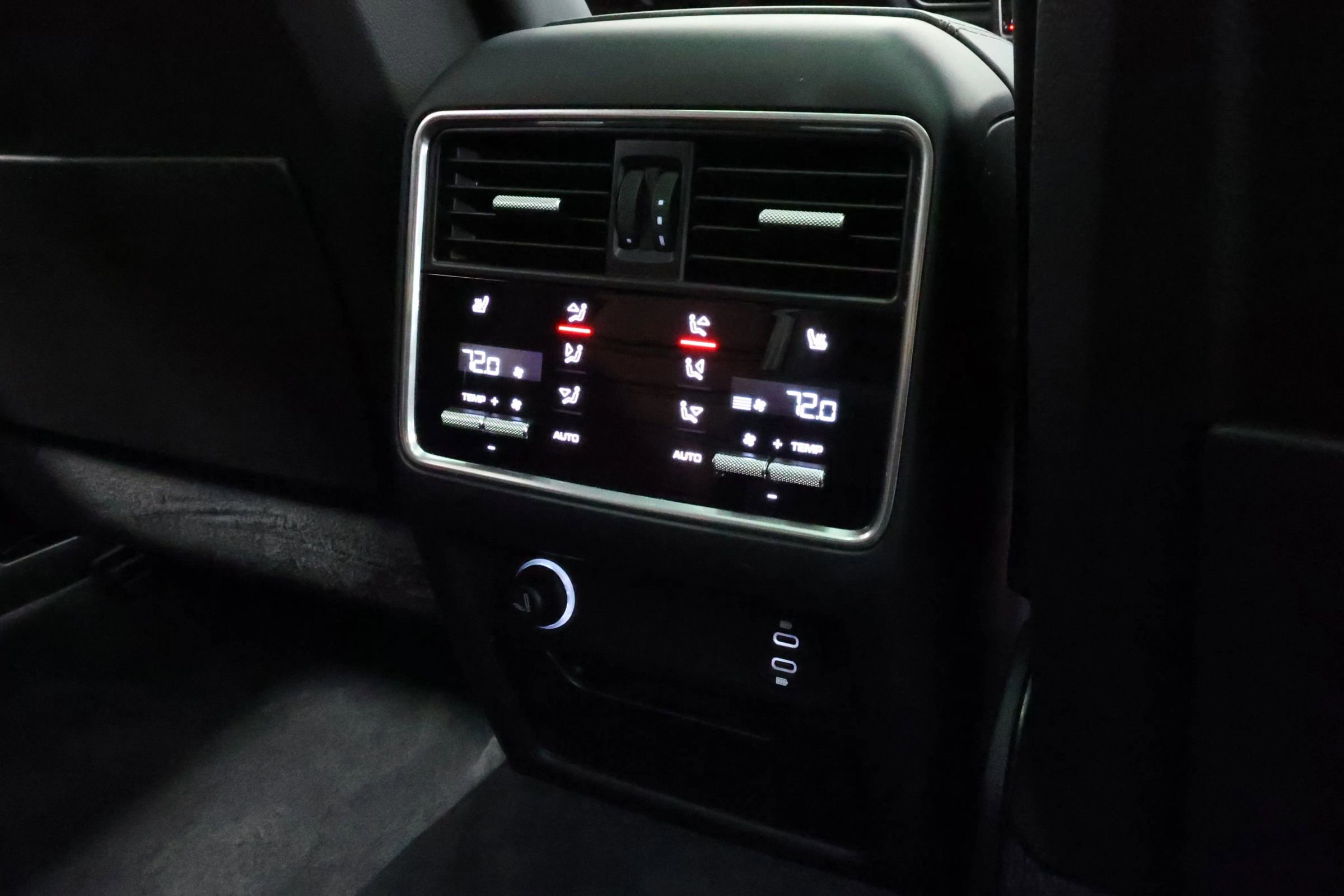 Used 2020 Porsche Cayenne Turbo image 75