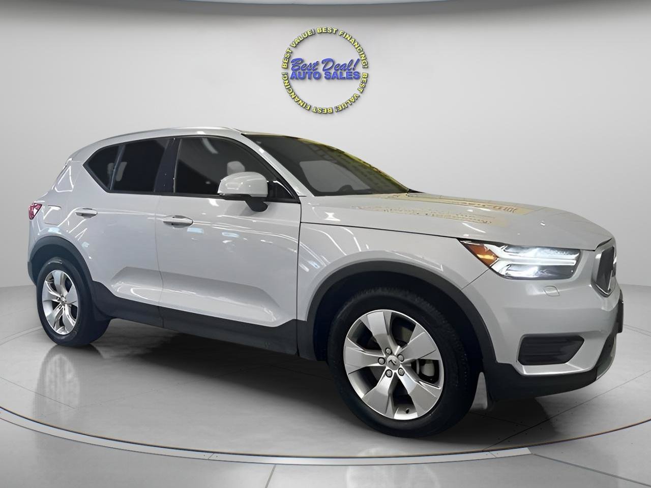 Used 2022 Volvo XC40 T5 Momentum AWD/4WD image 7