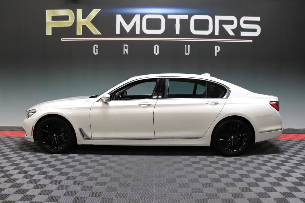 Used 2016 BMW 740i RWD image 3