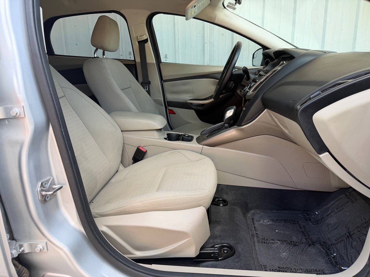 Used 2012 Ford Focus SEL FWD image 13