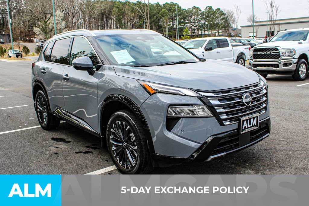 Used 2024 Nissan Rogue Platinum w/ Platinum Premium Package image 4