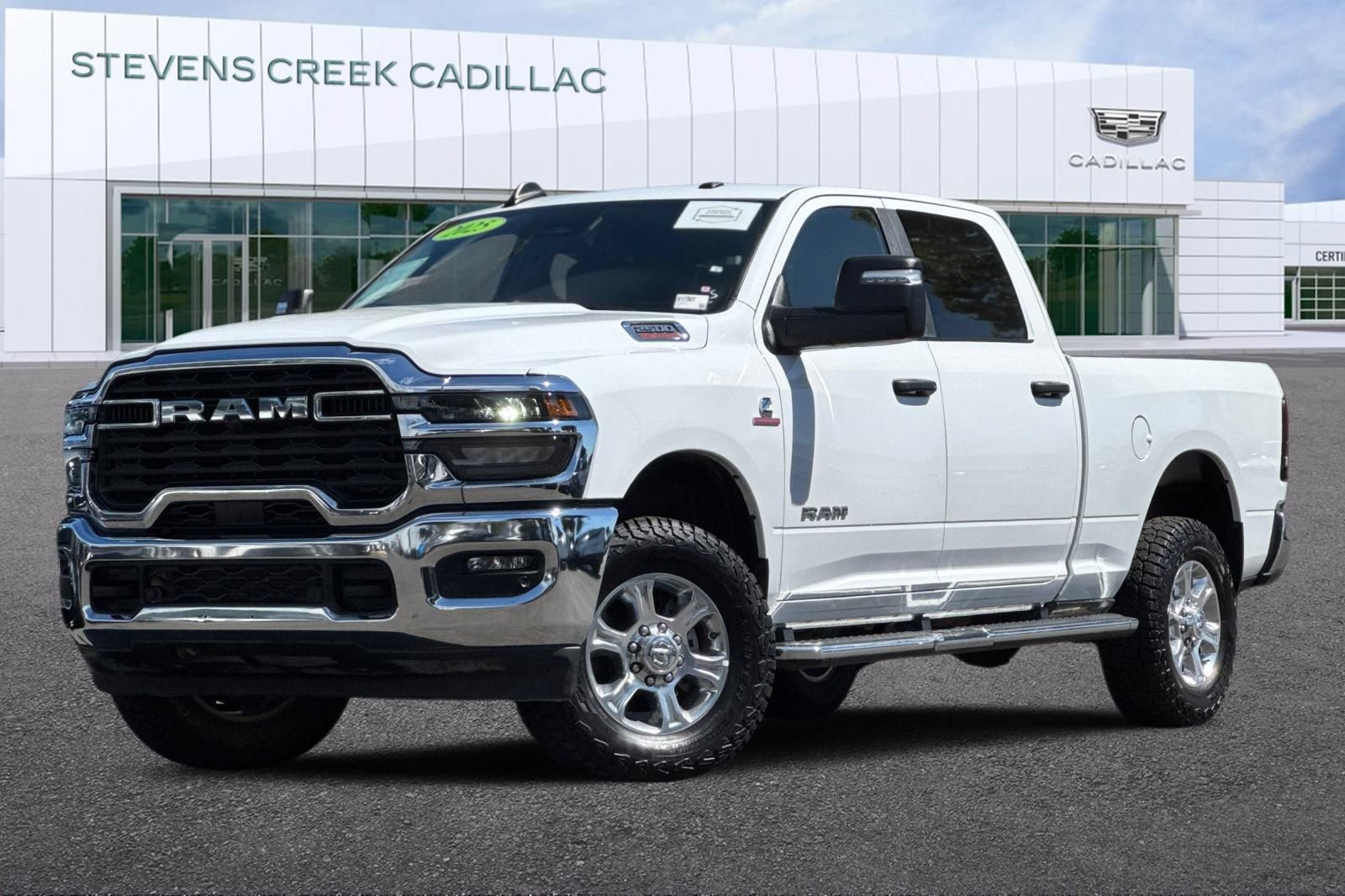 Used 2025 RAM 2500 Big Horn AWD/4WD image 7