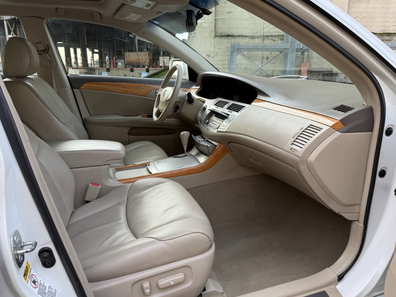 Used 2005 Toyota Avalon XLS image 55