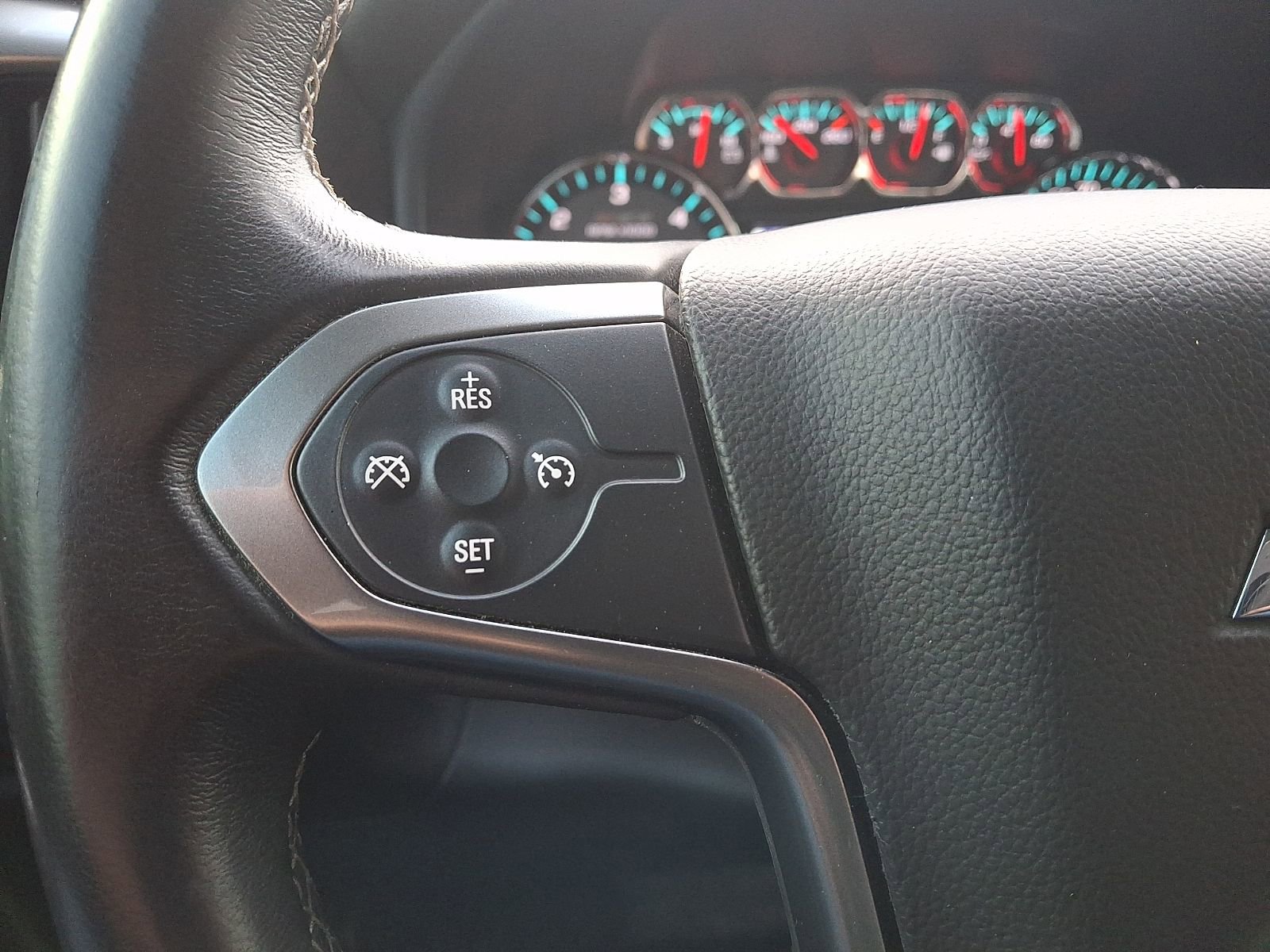 Used 2018 Chevrolet Silverado 1500 LT w/ All Star Edition image 21