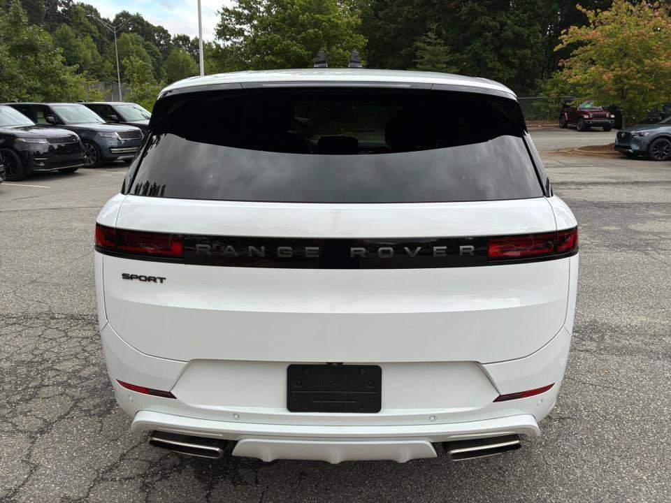 Certified 2025 Land Rover Range Rover Sport Dynamic SE AWD/4WD image 14