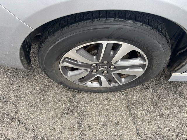 Used 2017 Honda Odyssey Touring image 11