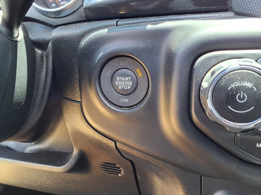 Used 2019 Jeep Wrangler Unlimited Sport AWD/4WD image 25