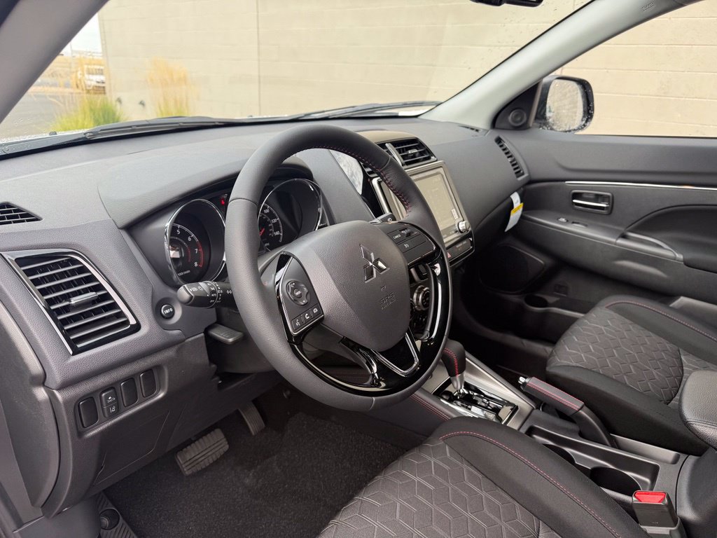New 2027 Mitsubishi Outlander Sport LE FWD image 20