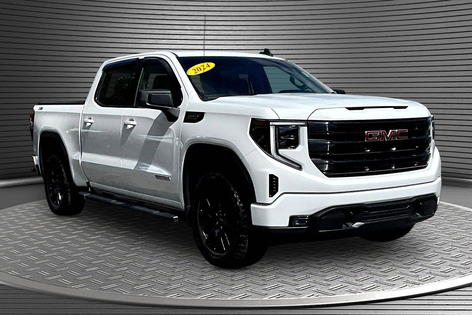 Used 2024 GMC Sierra 1500 Elevation