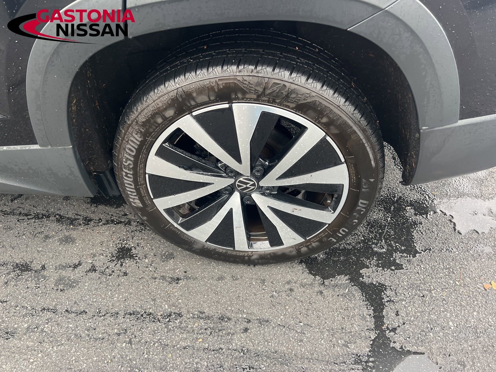 Used 2024 Volkswagen Taos SE image 11