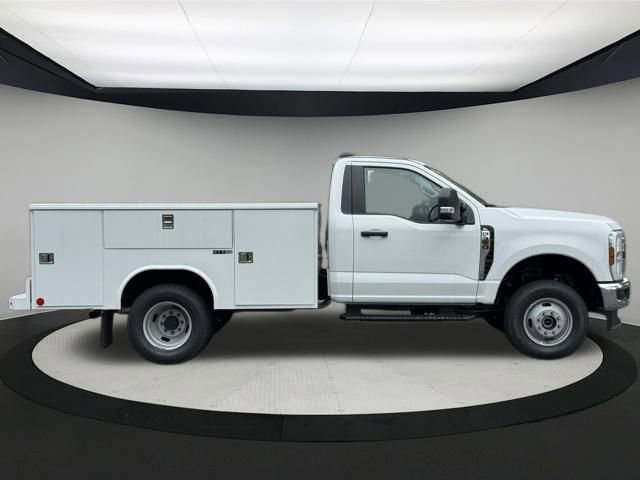 New 2025 Ford F350 XL w/ XL Chrome Package image 4