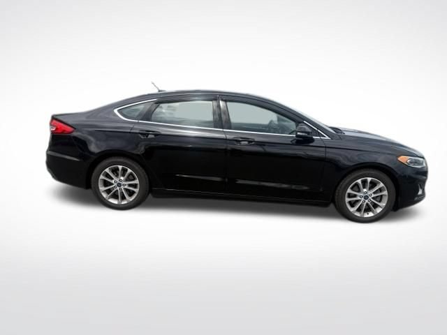 Used 2019 Ford Fusion Energi Titanium FWD image 8