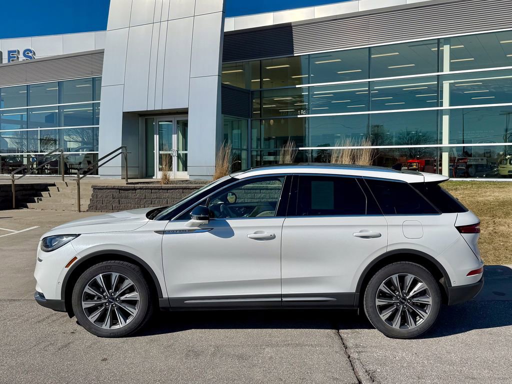 Certified 2020 Lincoln Corsair Reserve w/ Equipment Group 201A image 3