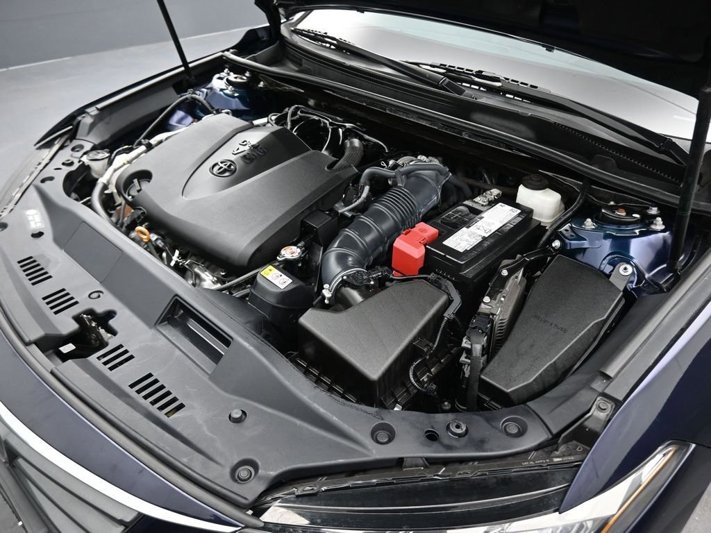 Used 2022 Toyota Avalon XLE w/ Moonroof Package image 50